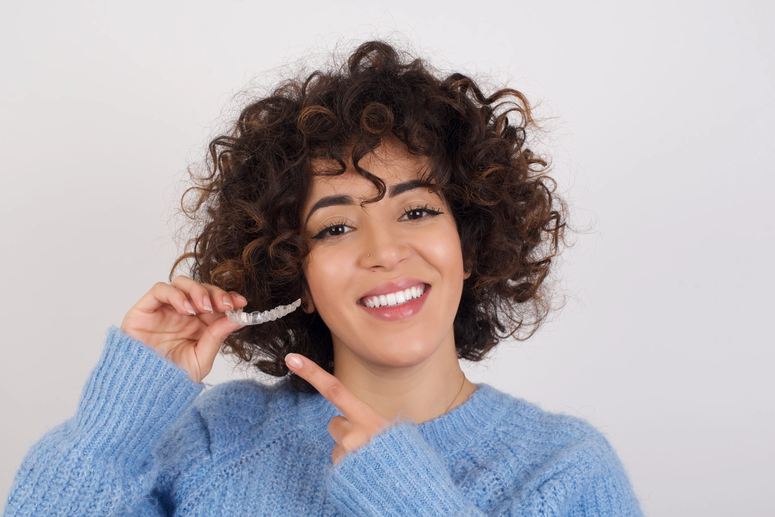 Invisalign vs Byte Clear Aligners: What’s the Difference?