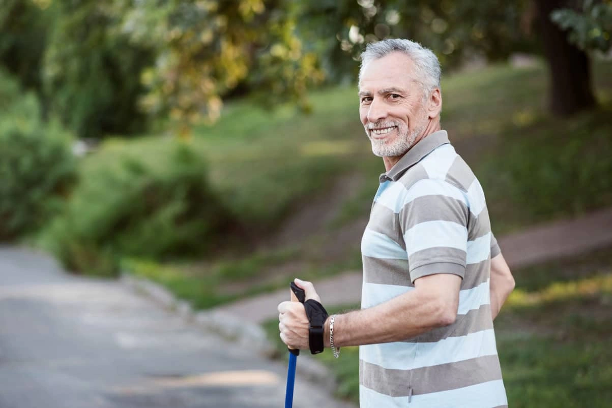 Dentures and dental implants – which are right for you?