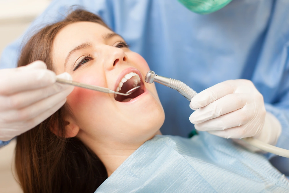 First Aid in the Case of a Lost Filling or Crown